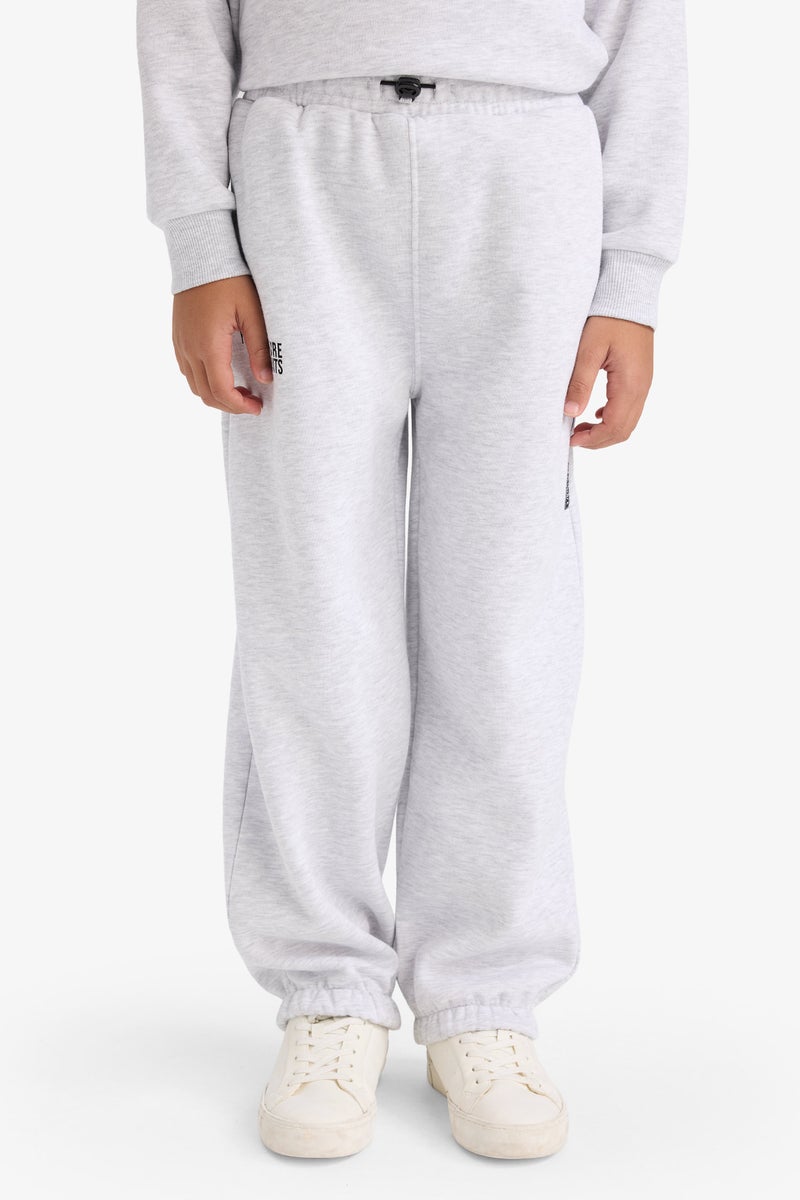 ديفاكتو بنطلون سويت بانتس اولادي تقيل بطبعة شعار اوفر سايز - Image 3